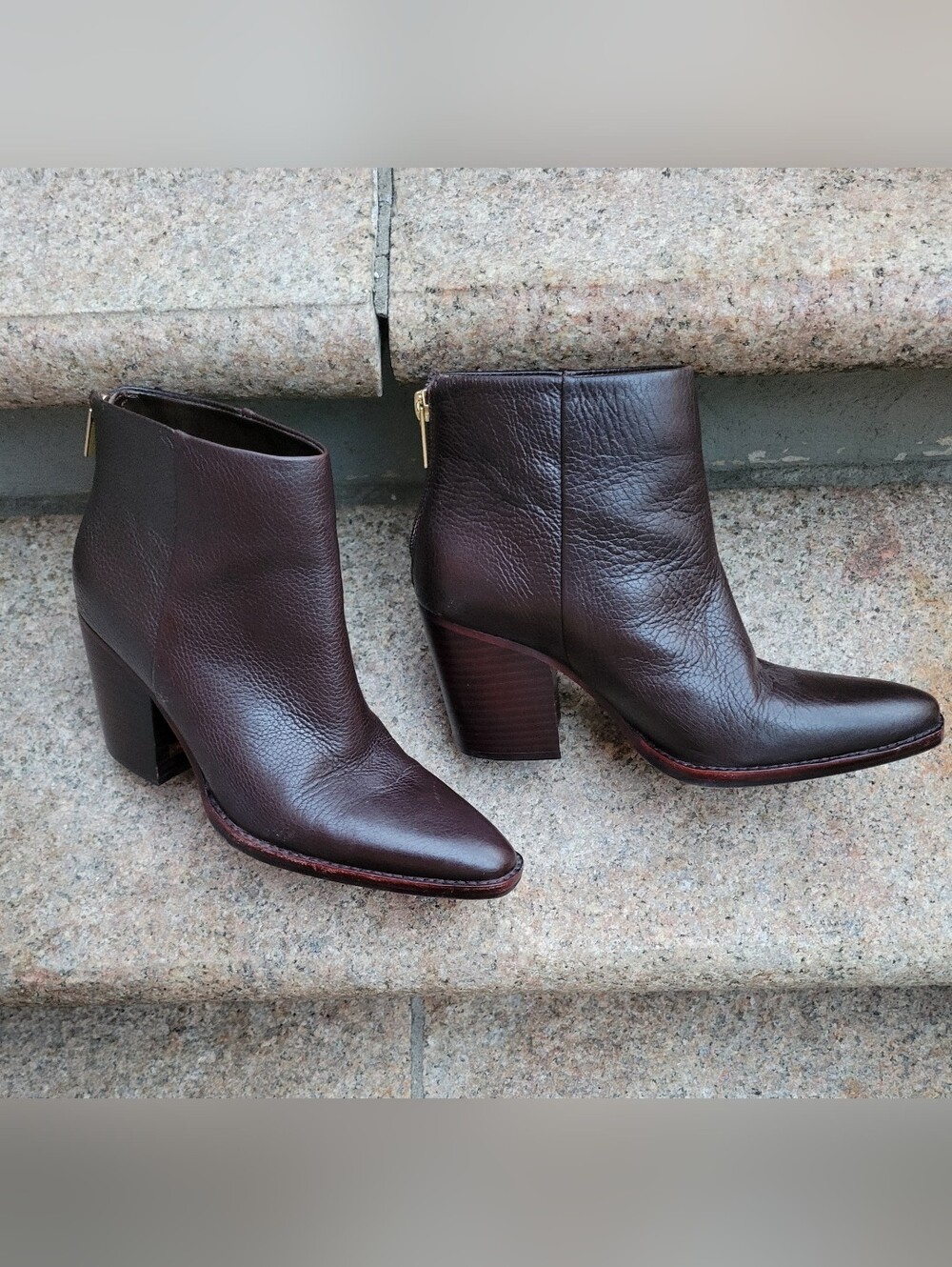Vince Camuto Dark Brown Leather Pointed Toe Ankle Booties 8 Western Chic
